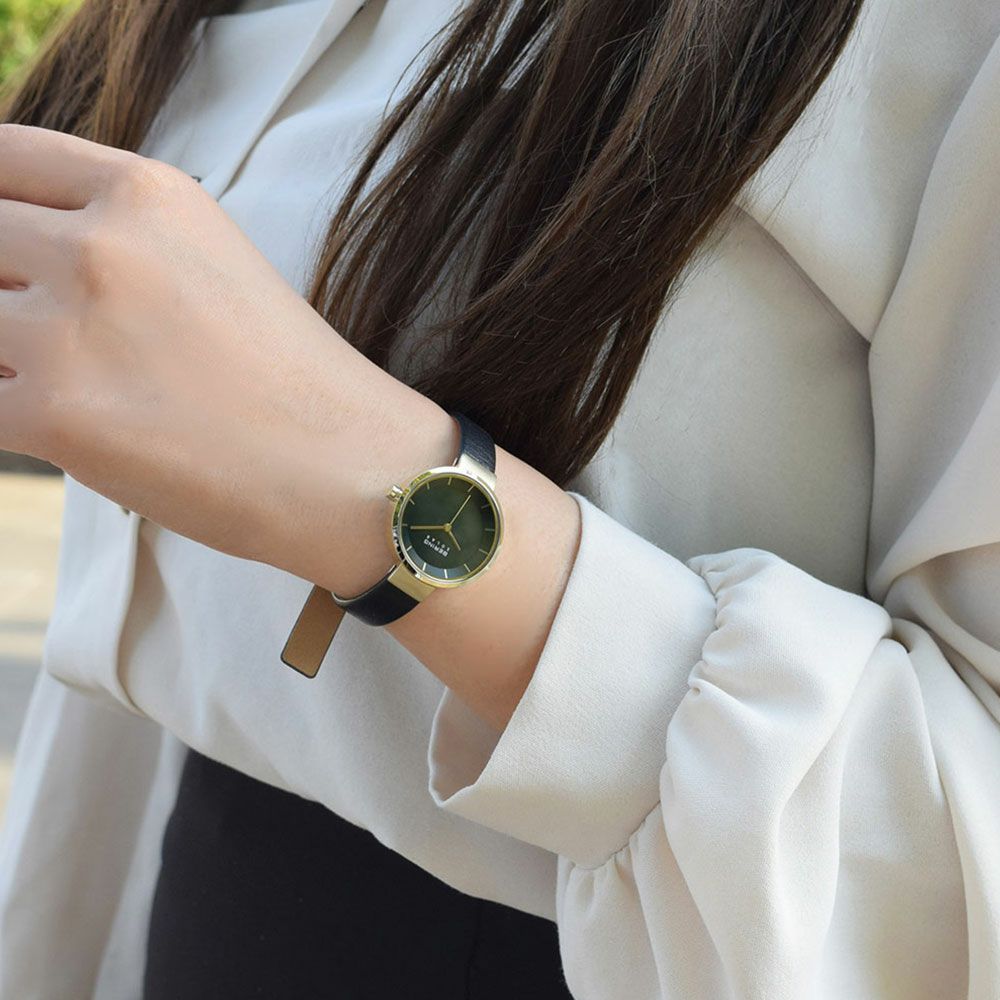 BERING Ladies Scandinavian Solar Deep green 14627-439 