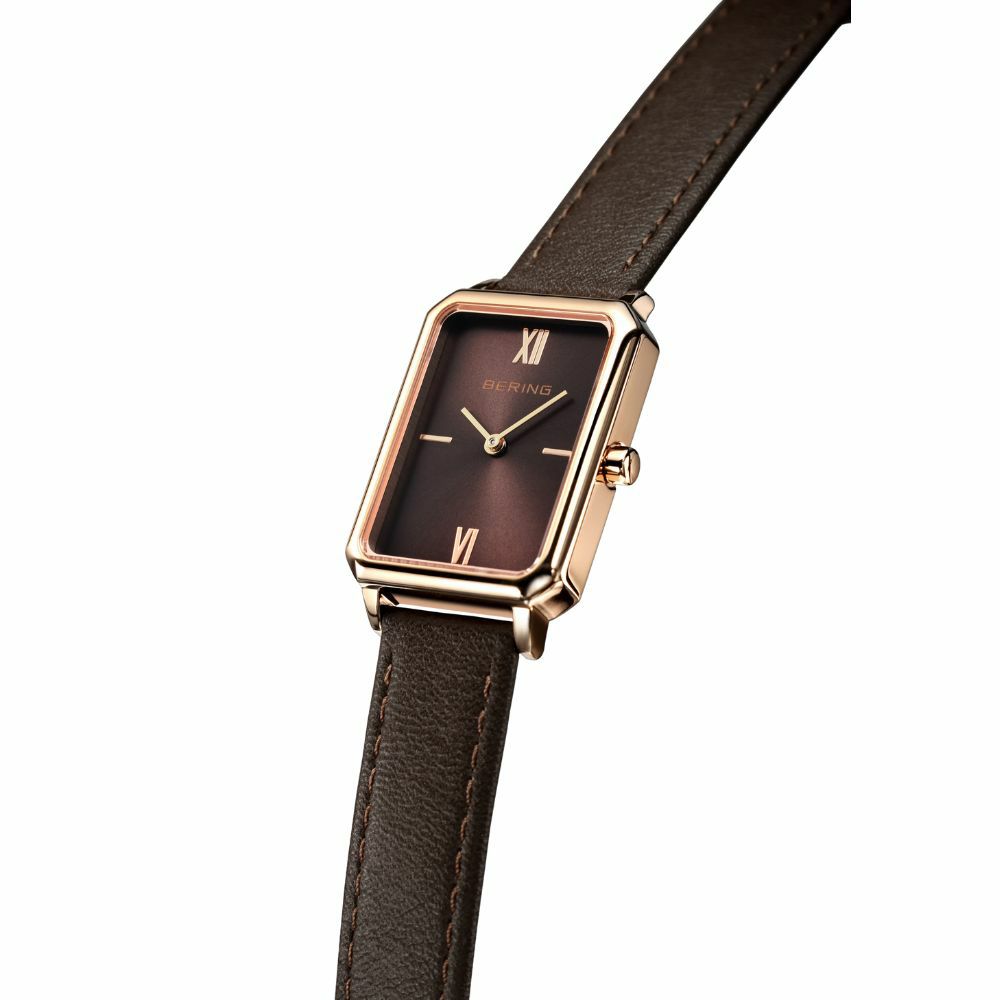 BERING Ladies Unisex Rectangle Leather 17423-565