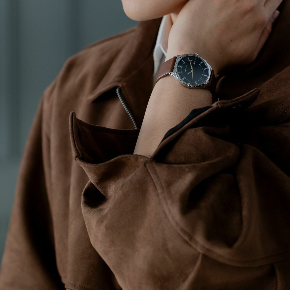 着用イメージ：BERING Mens Unisex Ultra Sim 18738-502 